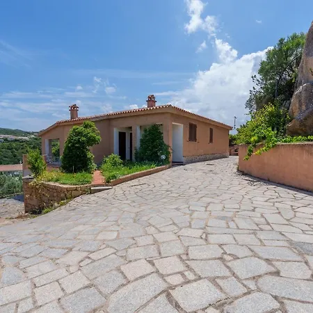 La Rocca Piano Inferiore Villa